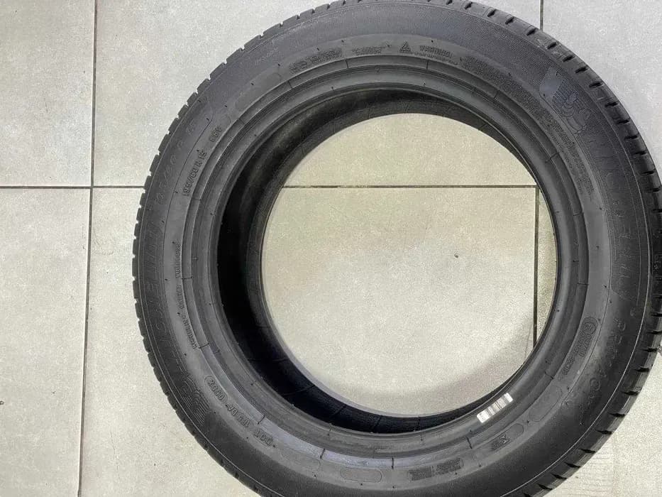 Michelin 195/60R15 image 1