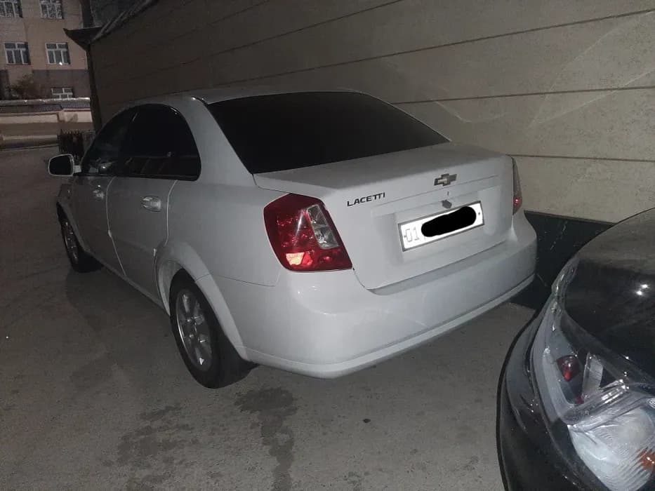 Chevrolet Gentra image 6