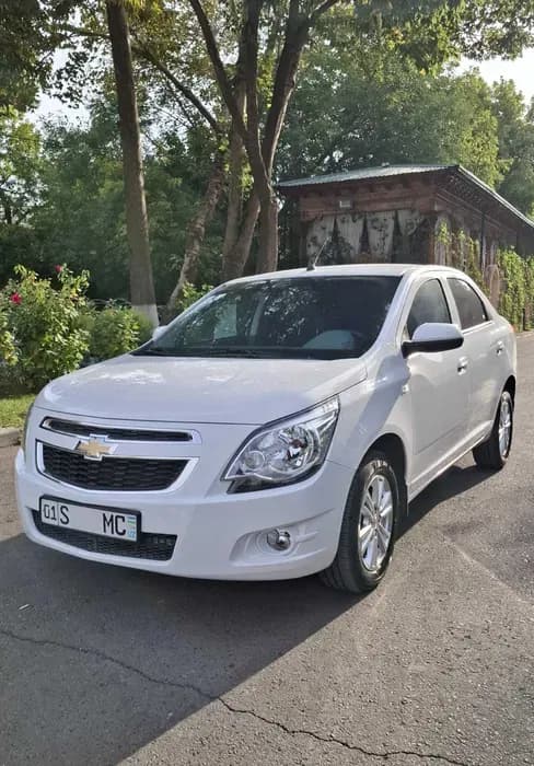 Chevrolet Cobalt 2024 used image 3