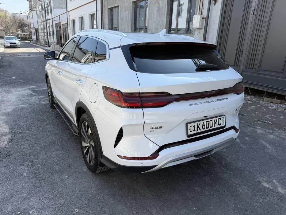 BYD Song Plus 2024 used image 2