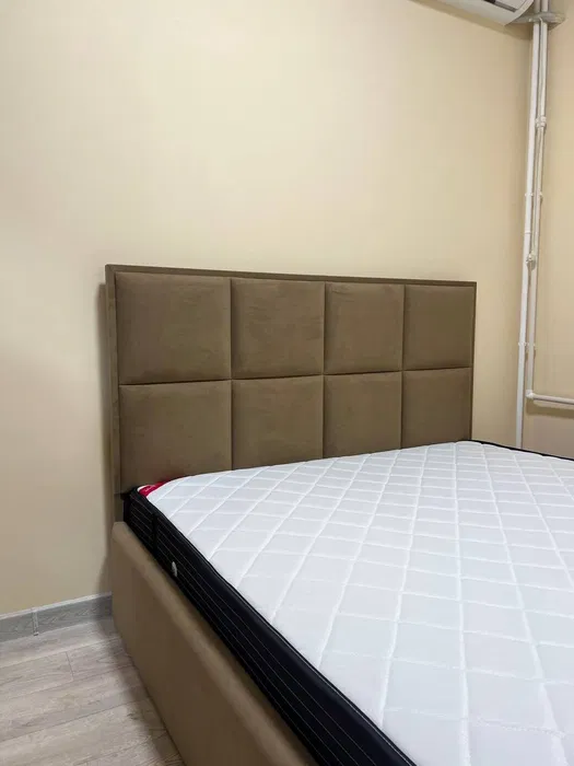 Кровать мягкая для спальни image 4