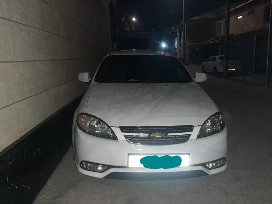 Chevrolet Gentra image 1