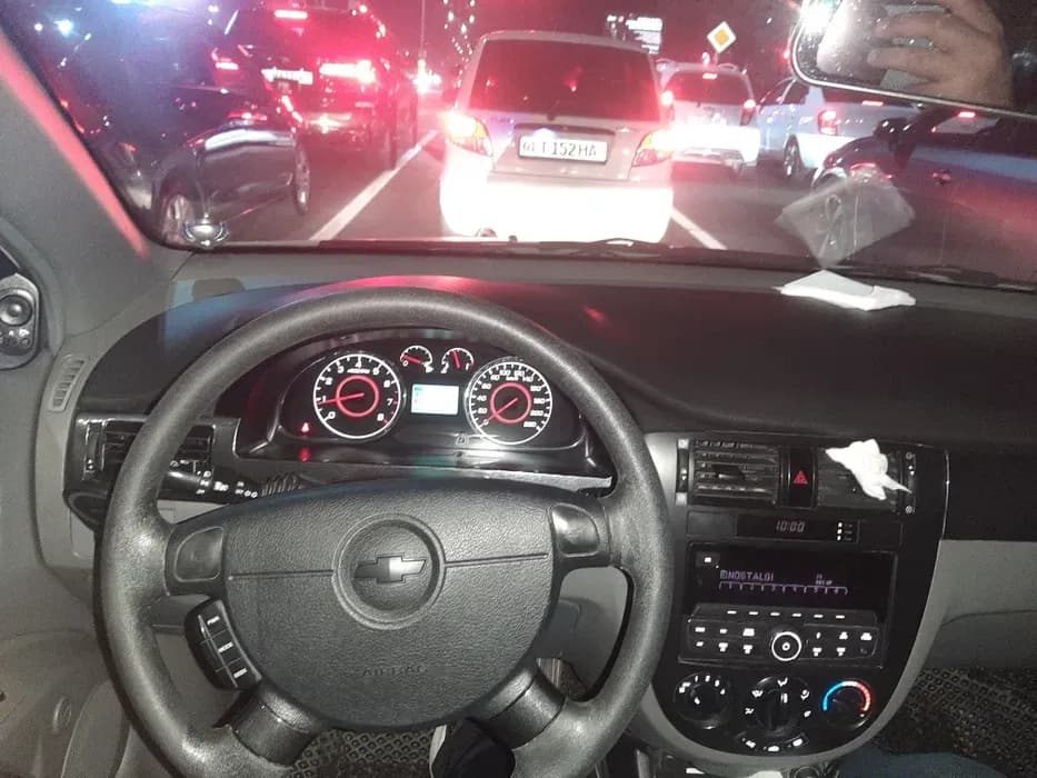 Chevrolet Gentra image 2