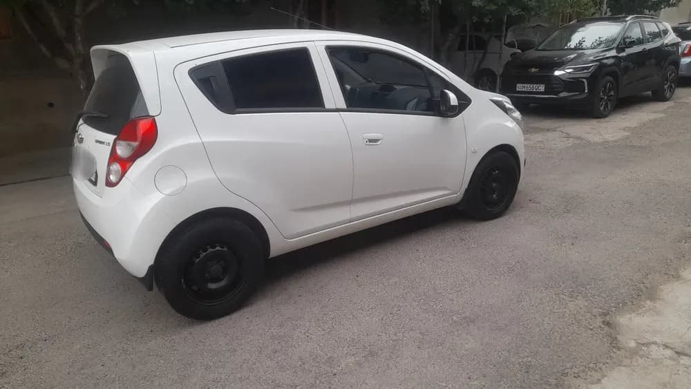 Chevrolet Spark 2015 used image 4