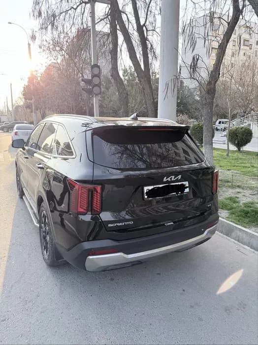 Kia Sorento image 2