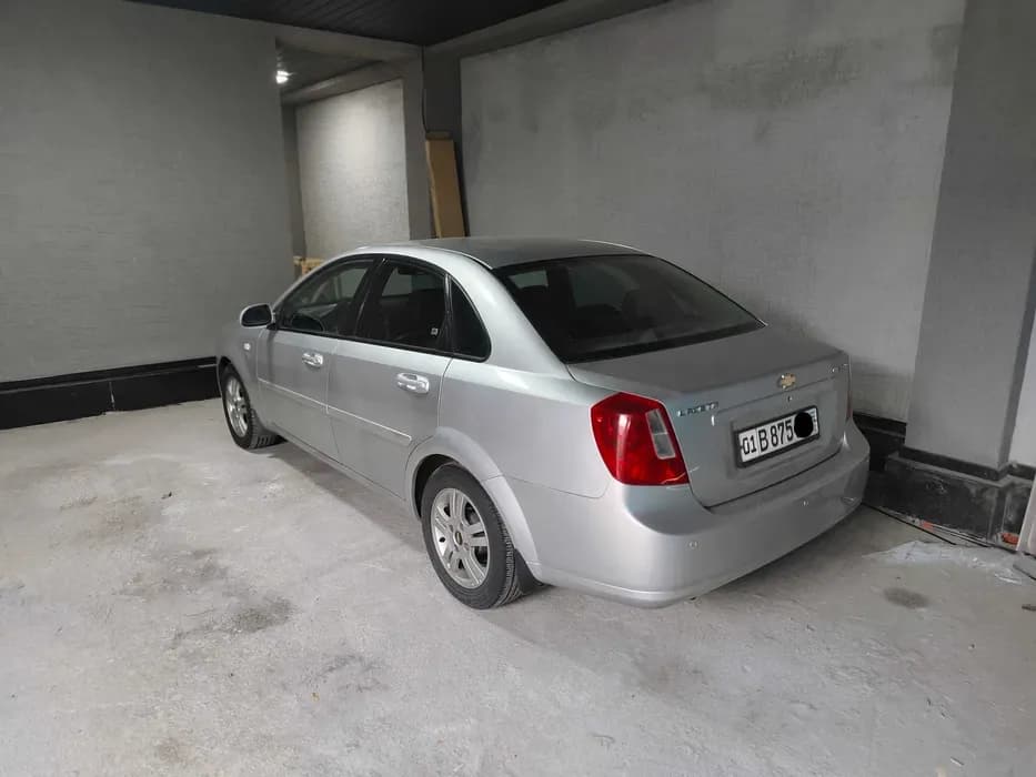 Chevrolet Lacetti image 1
