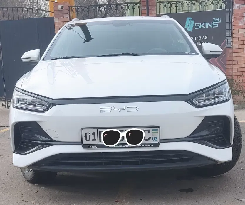 BYD E2 image 3