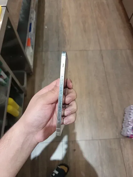 Iphone 12 pro 256gb image 3