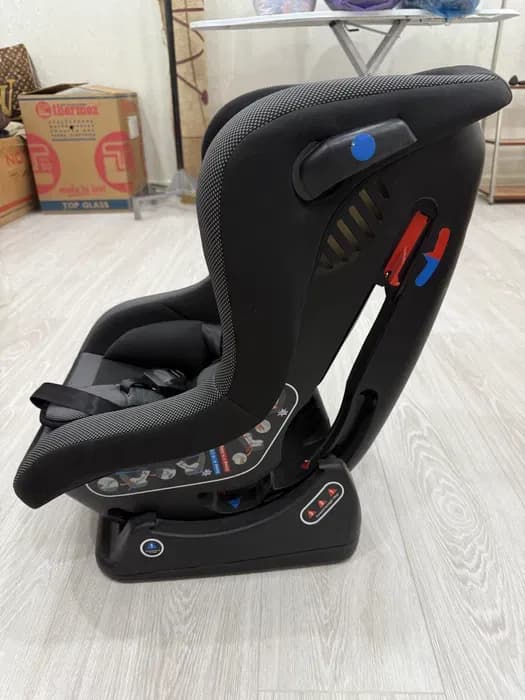 Детское автокресло Chicco image 1