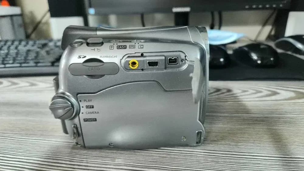 Видеокамера Sony СОТИЛАДИ! image 1