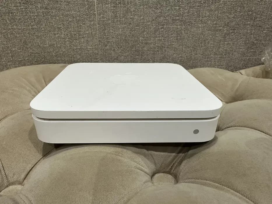Apple AirPort Extreme Base Station 2-х диапазонный WiFi роутер 4 Apple AirPort Extreme Base Station 2-х диапазонный WiFi роутер image 4