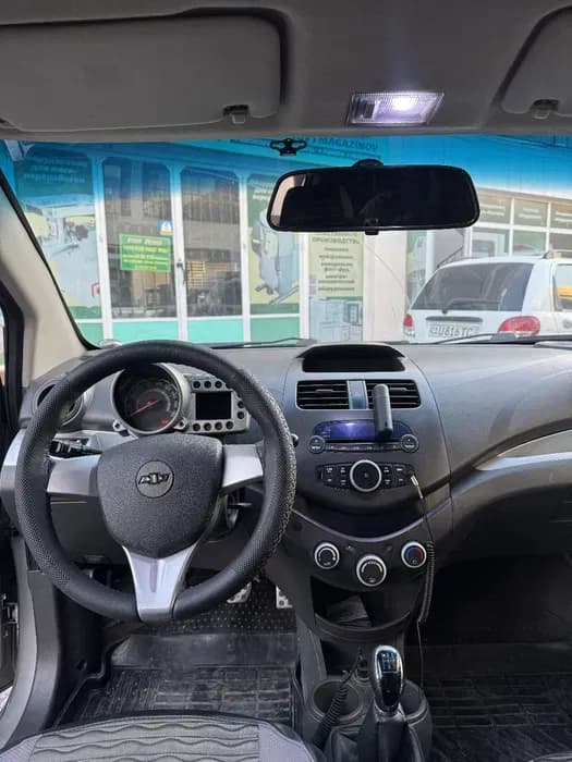 Chevrolet Spark 2012 used 1 Chevrolet Spark 2012 used image 1