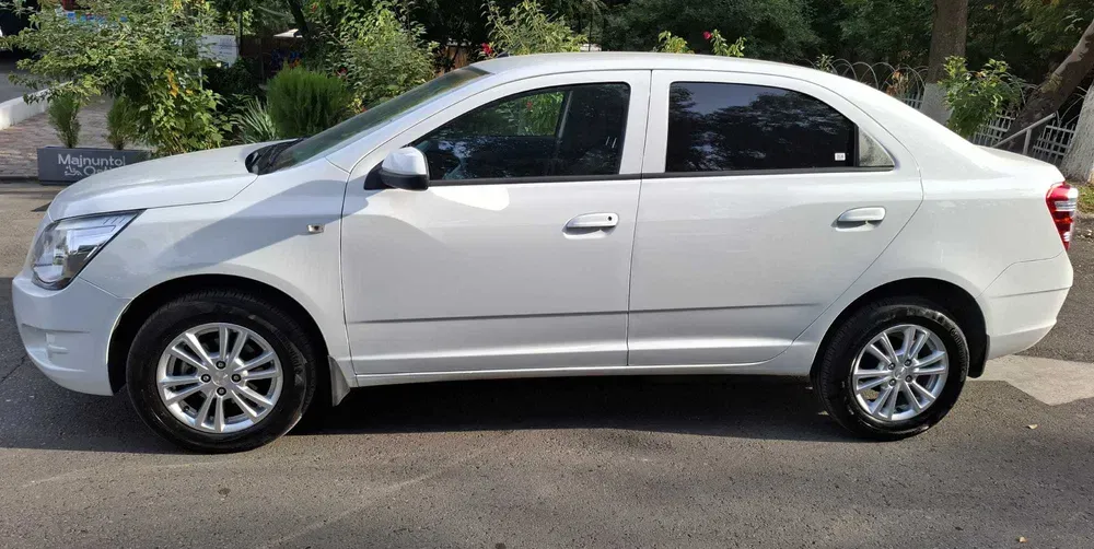 Chevrolet Cobalt 2024 used 1 Chevrolet Cobalt 2024 used image 1