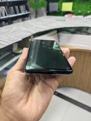 Samsung Galaxy A53 5G image 2 blur bg