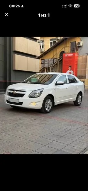 Chevrolet Cobalt image 1 blur bg