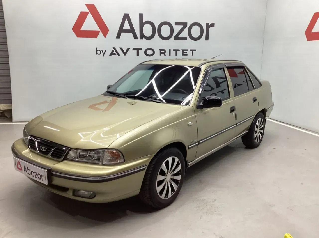 Daewoo Nexia image 2