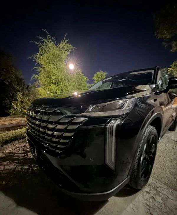 Haval H6 blur bg