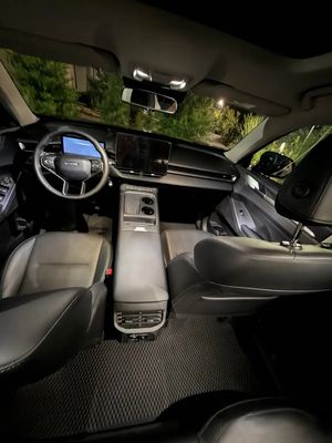 Haval H6 image 2 blur bg