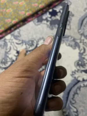Redmi Note 11 image 1 blur bg