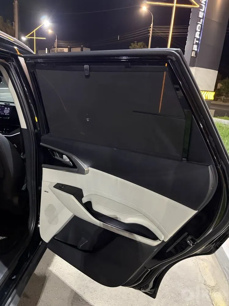 Kia Carens image 6