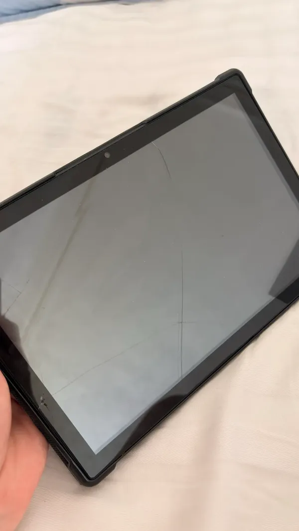 OZCT tablet blur bg