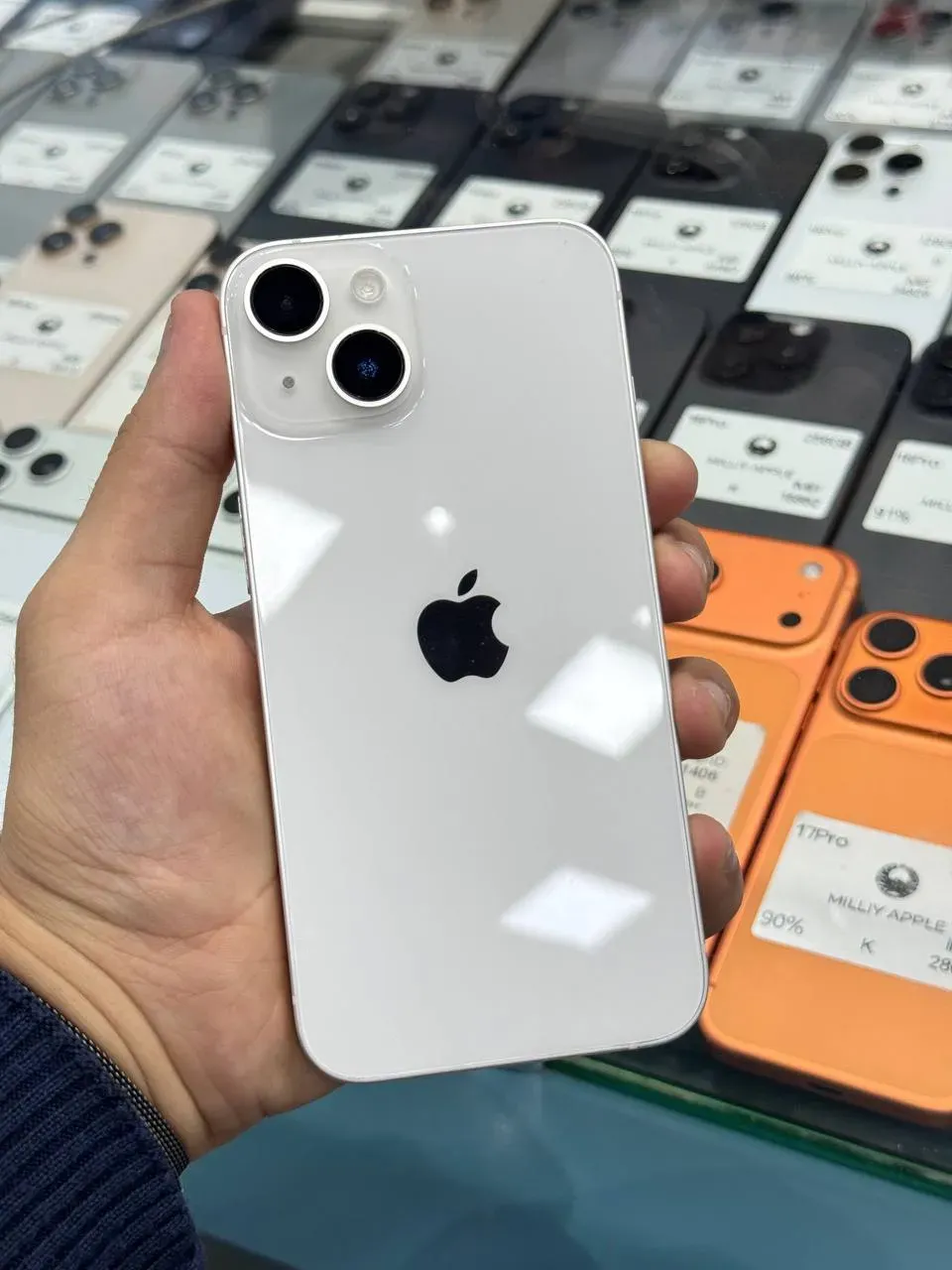 Apple iPhone 14 image 0