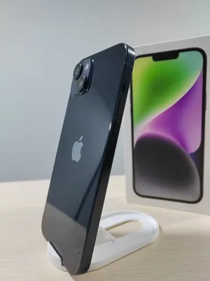 Apple iPhone 14 Plus image 1 blur bg