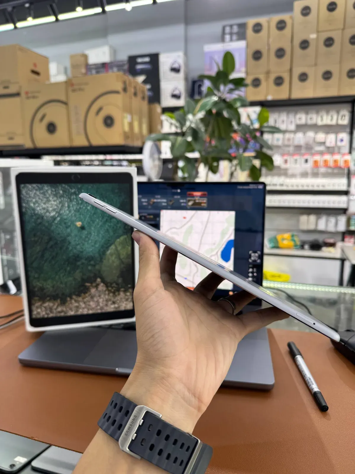 Apple iPad Pro 10.5 2 Apple iPad Pro 10.5 image 2