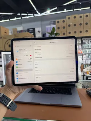 Apple iPad Pro 11 image 5 blur bg