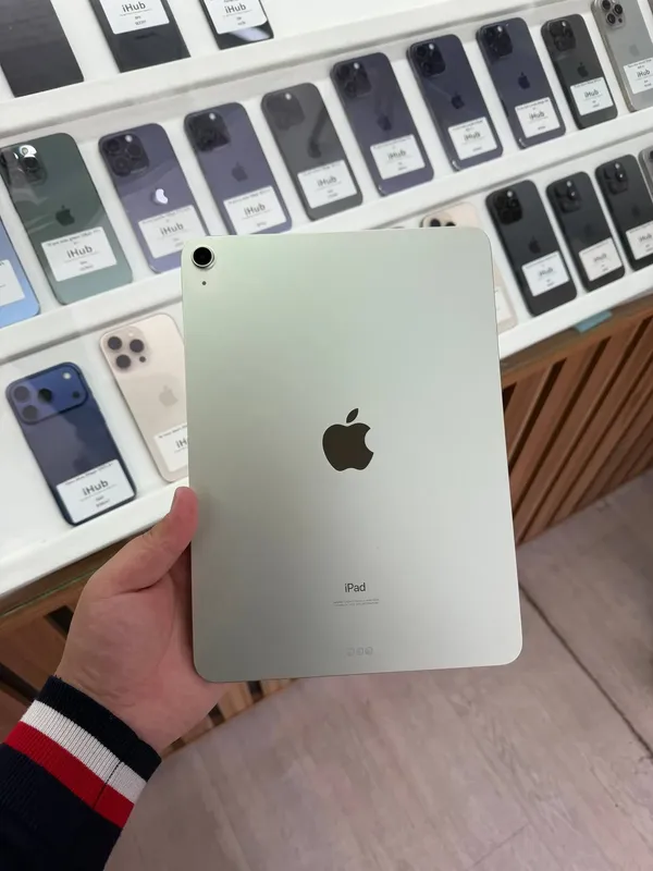 Apple iPad Air (4th gen) blur bg