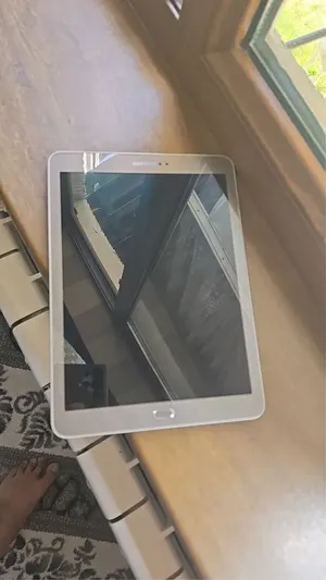 Samsung Galaxy Tab S2 image 1 blur bg