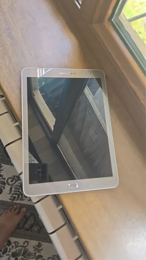 Samsung Galaxy Tab S2 1 Samsung Galaxy Tab S2 image 1