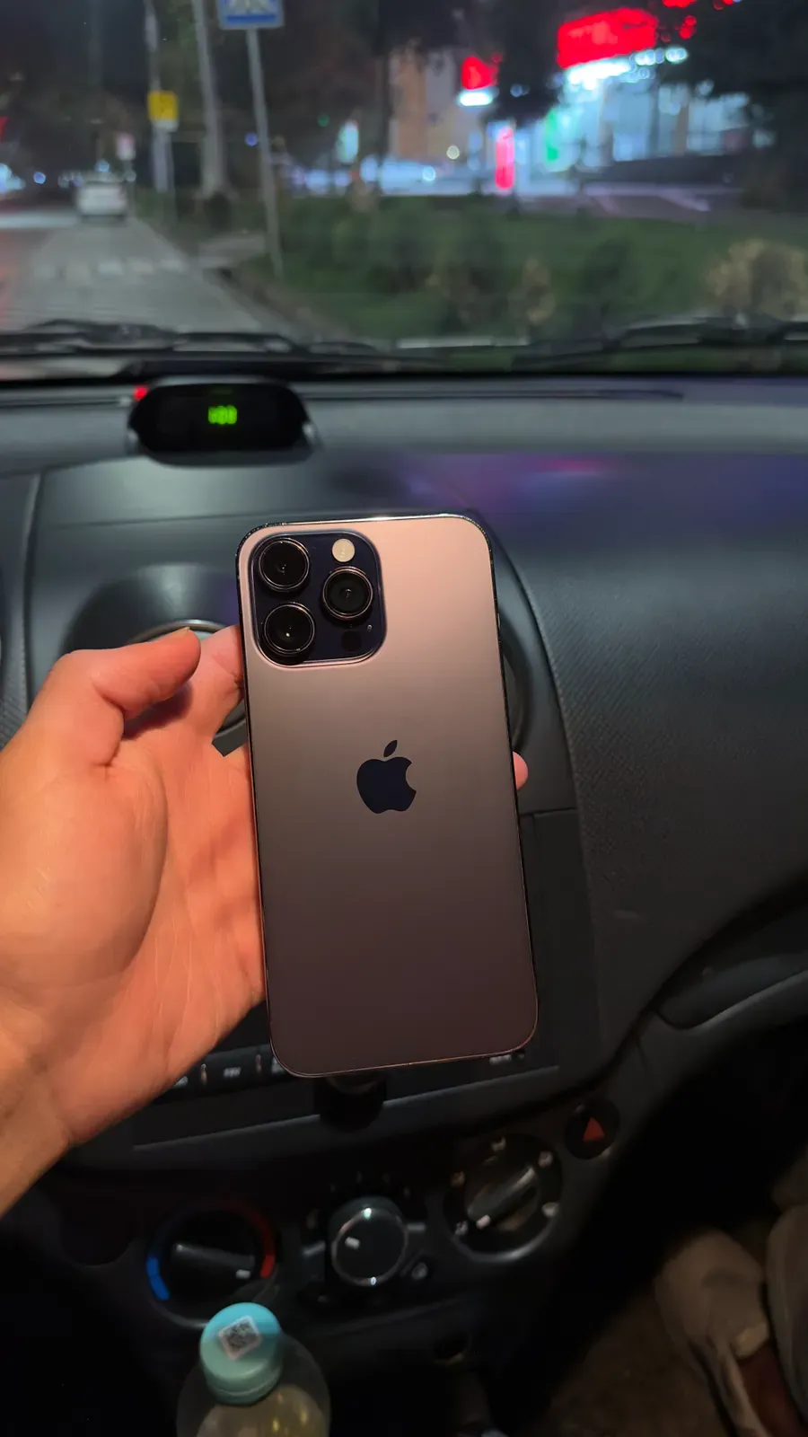 Apple iPhone 14 Pro Max image 0