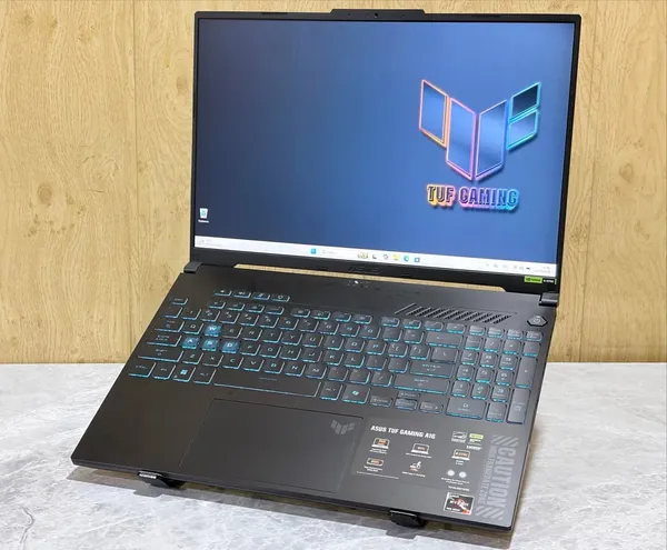 Игровой ноутбук Asus TUF A16 blur bg
