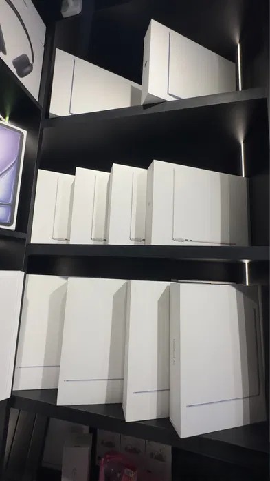 MacBook Air 13" M5 16/512GB, новый image 0