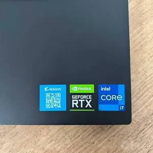 Игровой ноутбук Gigabyte AORUS 5, RTX 3070, 32GB image 6 blur bg