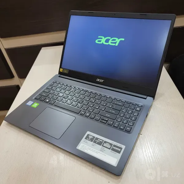 Ультратонкий ноутбук Acer Aspire 3 A315 i3, в отличном состоянии blur bg