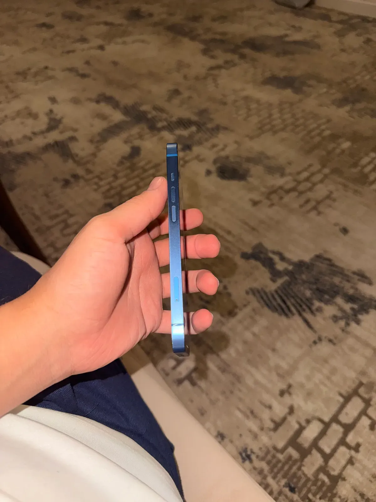 iPhone 13 256GB image 4