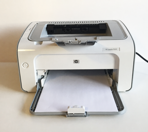 HP LaserJet P1102 image 0 blur bg