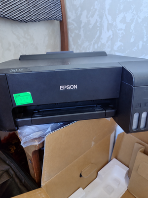 Epson L1110 image 1 blur bg