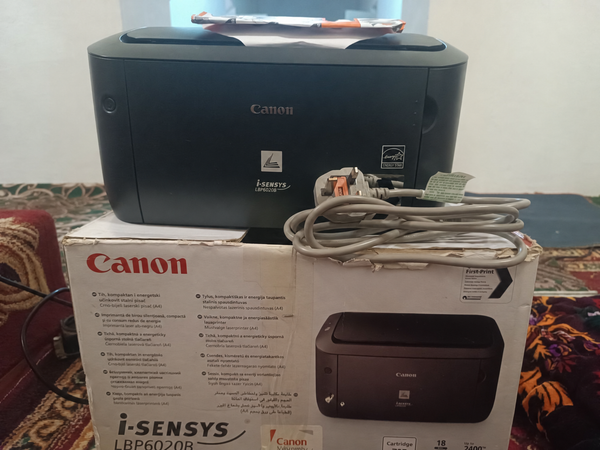 Canon i-SENSYS LBP6020B blur bg