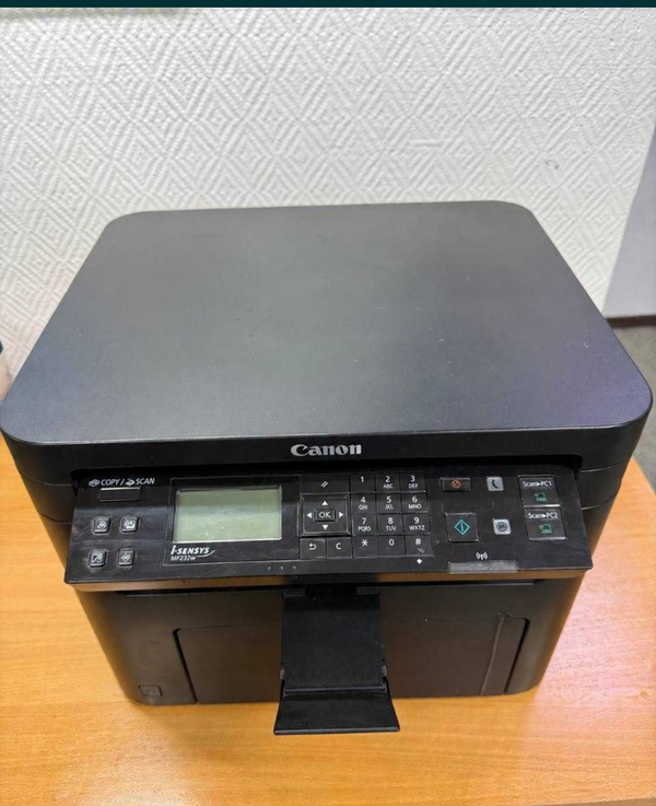 Canon MF232W blur bg
