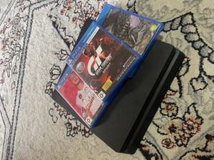 PlayStation 4 Slim 1 ТБ + 3 диска + джойстик image 1 blur bg