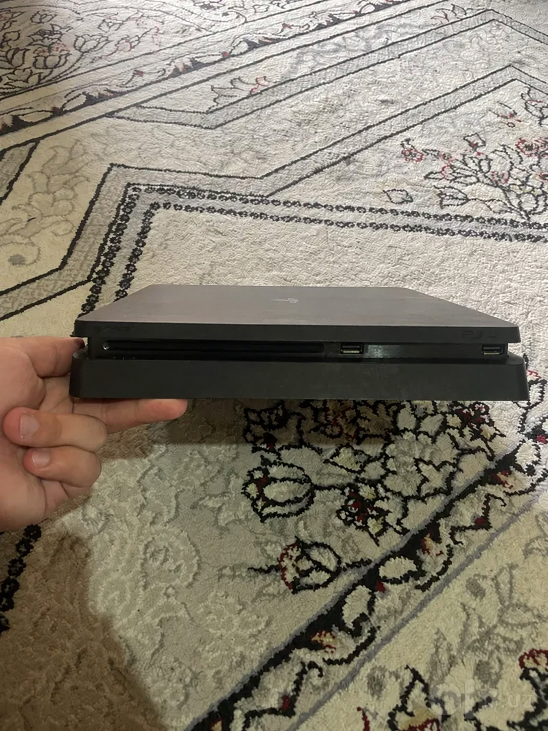 PlayStation 4 Slim 1 ТБ + 3 диска + джойстик 2 PlayStation 4 Slim 1 ТБ + 3 диска + джойстик image 2