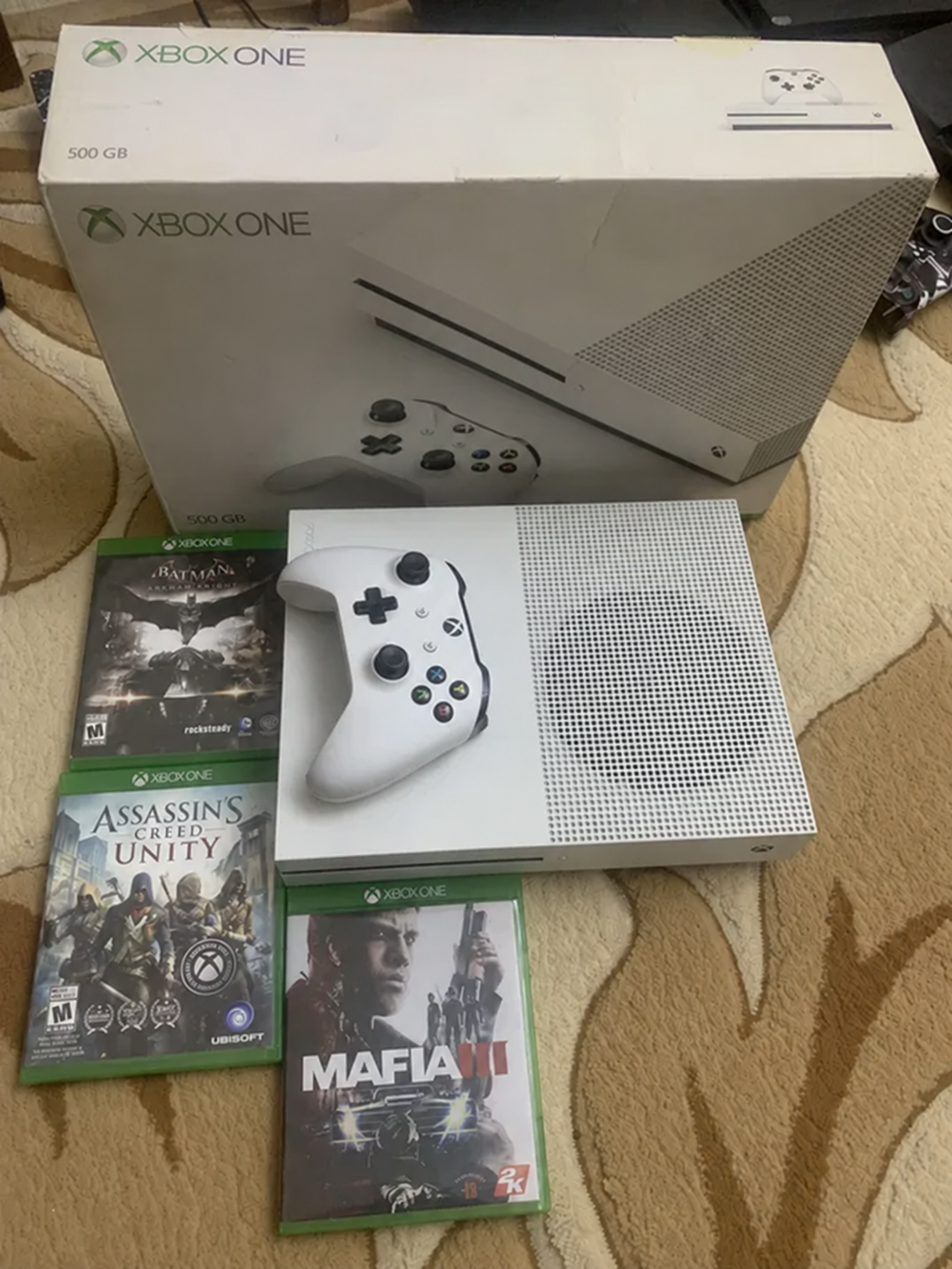 Xbox One S 500 ГБ, полный комплект + 3 диска 1 Xbox One S 500 ГБ, полный комплект + 3 диска image 1