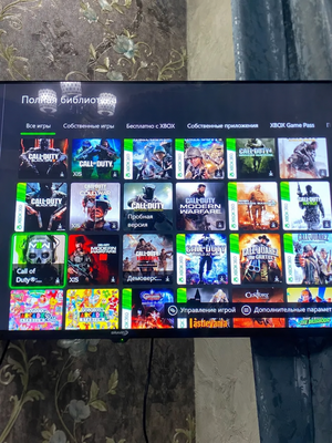 Xbox Series S 512 ГБ, 200+ игр image 1 blur bg