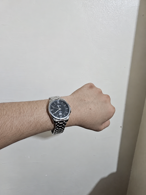 Casio — наручные часы image 1 blur bg