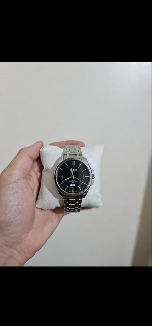 Casio — наручные часы image 4 blur bg