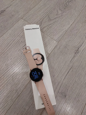 Samsung Galaxy Watch 4, полный комплект image 1 blur bg