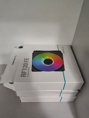 Корпусные вентиляторы DeepCool RF120 FE, новые image 0 blur bg